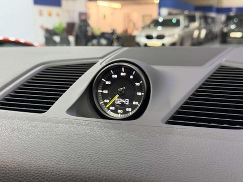 Porsche Cayenne 3.0 V6 E-Hybrid 14.1kWh Coupe 5dr Petrol Plug-in Hybrid TiptronicS 4WD Euro 31