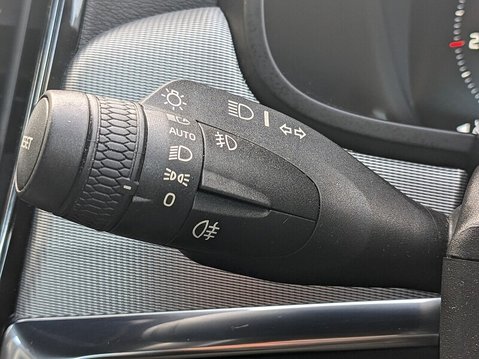 Volvo S90 D4 R-DESIGN 25