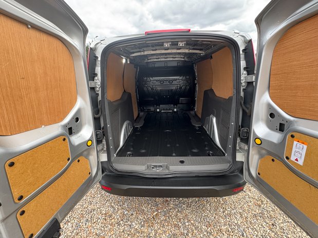 Ford Transit Connect AUTO LWB L2H1 Low Roof Limited Air Con Alloys Sensors Cam EURO 6 7