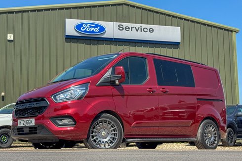 Ford Transit Custom Crew Cab SWB L1H1 Low Roof Limited 300 Air Con Alloys Sensors EURO 6