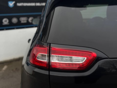 Jeep Cherokee 2.0 CRD Limited 4WD Euro 5 (s/s) 5dr 37