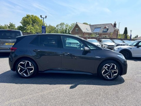 Volkswagen ID.3 Pro S 77kWh Tour Hatchback 5dr Electric Auto (204 ps) 6