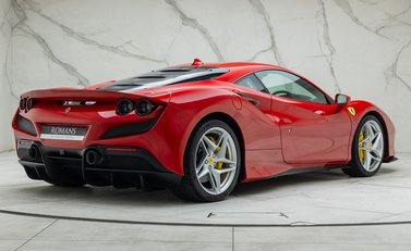 Ferrari F8 Tributo 6