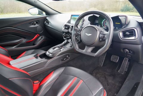 Aston Martin Vantage 4.0 Vantage V8 Auto 3dr 10