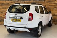 Dacia Duster 1.5 dCi Laureate SUV 5dr Diesel Manual Euro 5 (110 ps) 6
