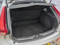 Volvo V40 D2 R-DESIGN LUX NAV 18