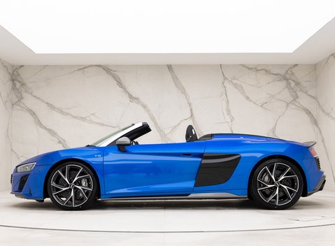 Audi R8 V10 Spyder Performance Quattro 2