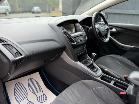 Ford Focus 1.0 Focus Zetec 5dr 57