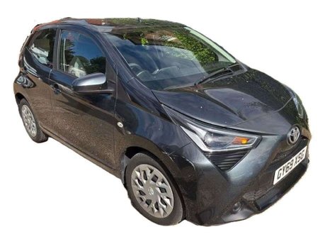 Toyota Aygo 1.0 VVT-i x-play Hatchback 5dr Petrol x-shift Euro 6 (71 ps) 1