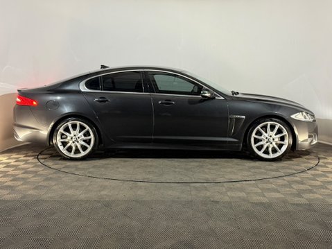 Jaguar XF D V6 S PORTFOLIO 4