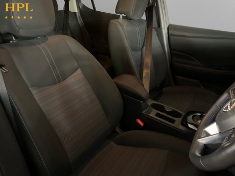 Nissan LEAF 39kWh N-Connecta Hatchback 5dr Electric Auto (150 ps) Cruise Control - DAB 11