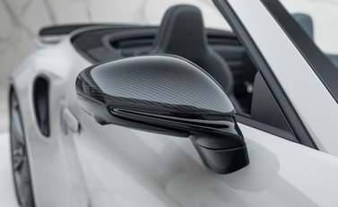 Porsche 911 Turbo S Cabriolet (992) 47