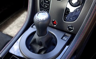 Aston Martin Vantage GT8 6