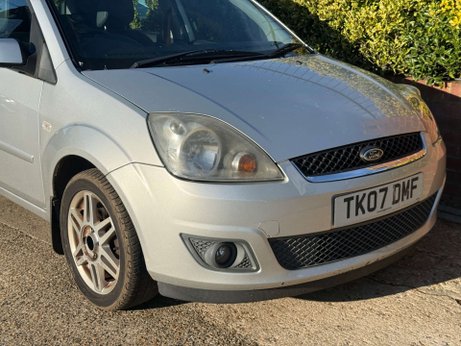 Ford Fiesta 1.4 Fiesta Ghia 5dr 1