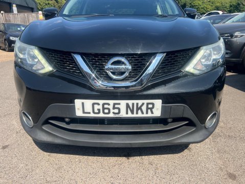 Nissan Qashqai 1.2 DIG-T n-tec+ XTRON 2WD Euro 6 (s/s) 5dr 9