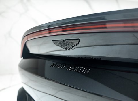 Aston Martin Vantage V8 35