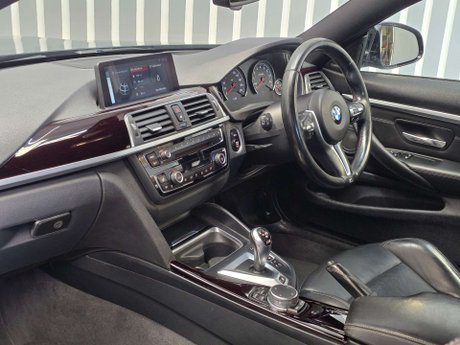BMW M4 3.0 BiTurbo Coupe 2dr Petrol DCT Euro 6 (s/s) (431 ps) 8