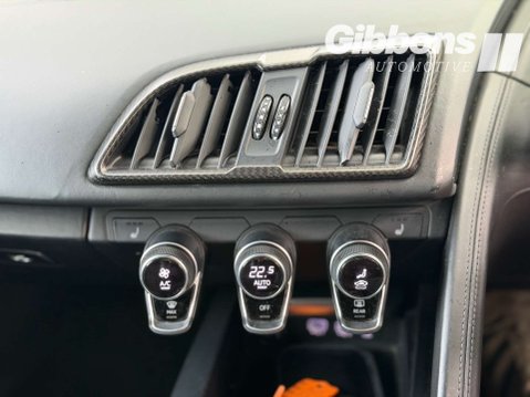 Audi R8 5.2 R8+ Quattro V10 Semi-Auto 4WD 2dr 40