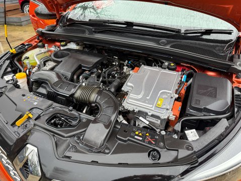 Renault Clio 1.6 Clio Techno E-Tech HEV Auto 5dr 18