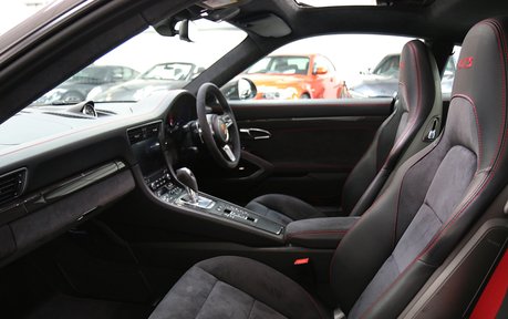 Porsche 911 Carrera GTS with Huge Spec and Just Serviced 32