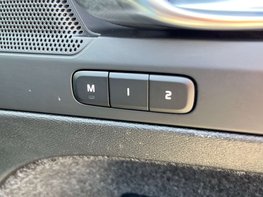 Volvo XC40 2.0 XC40 + B4 MHEV Auto 5dr 57