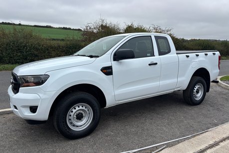 Ford Ranger XL 170 ps Super Cab 4x4 Pickup - Tonneau Cover - Air Con