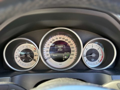 Mercedes-Benz E Class 2.1 E220 AMG Line Bluetec Auto 2dr 64