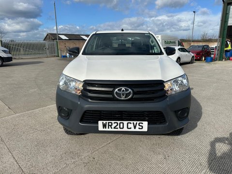 Toyota Hilux ACTIVE 4WD D-4D DCB 8