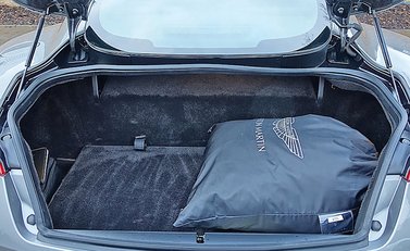 Aston Martin Vanquish 24