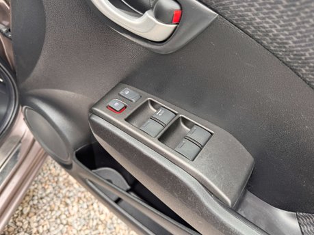 Honda Jazz 1.3 Jazz ES+ i-VTec CVT 5dr 24