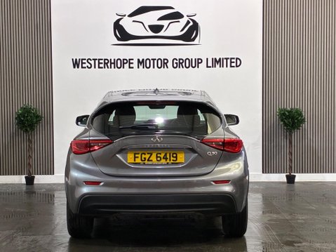 Infiniti Q30 1.5d SE Euro 6 (s/s) 5dr 24