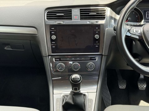 Volkswagen Golf 1.0 Golf SE Nav TSi 5dr 2