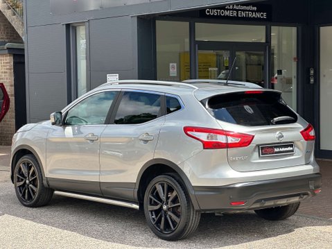 Nissan Qashqai 1.5 Qashqai Tekna dCi 5dr 8