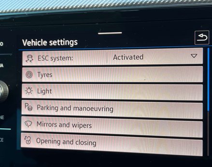 Volkswagen Passat 1.5 Passat R-Line TSi Evo 5dr 45