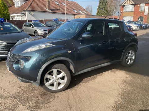 Nissan Juke 1.6 Acenta Euro 5 (s/s) 5dr 4