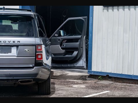 Land Rover Range Rover 3.0 Range Rover Vogue SE D MHEV Auto 4WD 5dr 8