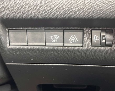 Peugeot 208 1.2 208 Allure Premium+ PureTech SS 5dr 53