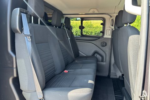 Ford Transit Custom 320 L2 Limited 130 ps Selectshift Double Cab in Van 19