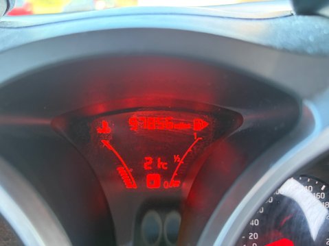 Nissan Juke 1.6 N-TEC 20