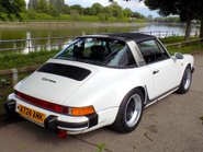 Porsche 911 CARRERA 3.2 TARGA 4