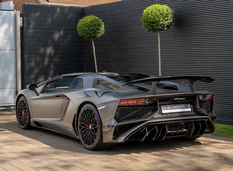 Lamborghini Aventador SV LP 750-4 Roadster 4