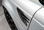 Land Rover Range Rover Sport SVR CARBON EDITION. DEPLOYABLE SIDE STEPS. MATRIX LEDs. CARBON FIBRE ENGINE BAY 55