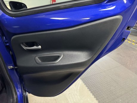 Toyota Aygo X 1.0 Aygo X Edge VVT-i 5dr 33