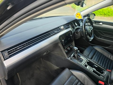 Volkswagen Passat SEL TDI DSG 9