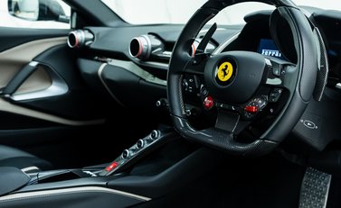 Ferrari 812 Superfast 19