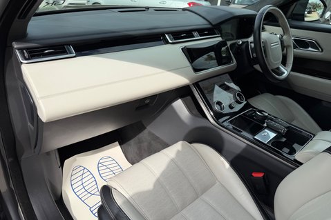 Land Rover Range Rover Velar FIRST EDITION - HUGE SPEC - PAN ROOF -1600W MERIDIAN -AIR SUSPENSION 29