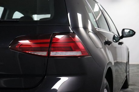 Volkswagen Golf S TSI 38