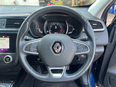 Renault Kadjar 1.3 TCe Iconic SUV 5dr Petrol Manual Euro 6 (s/s) (140 ps) 18