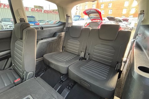 Ford Galaxy TITANIUM 1.5T !! LOOK !! 7 SEATS !! 10 SERVICES! 1 FORMER KEEPER! 12