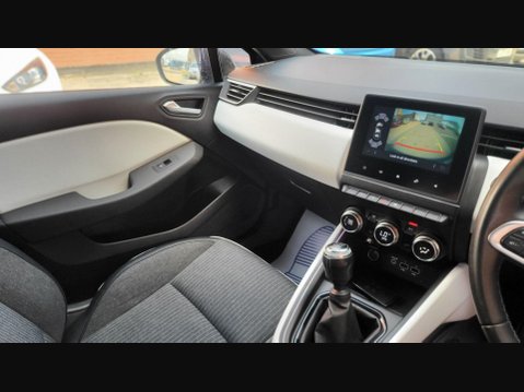 Renault Clio TECHNO TCE 12